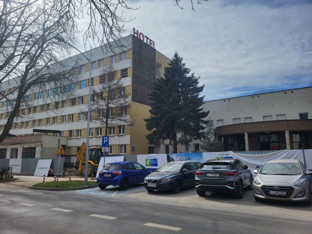 Przez lata był Huzar, teraz będzie Holiday Inn. Trwa modernizacja lubelskiego hotelu (zdjęcia)