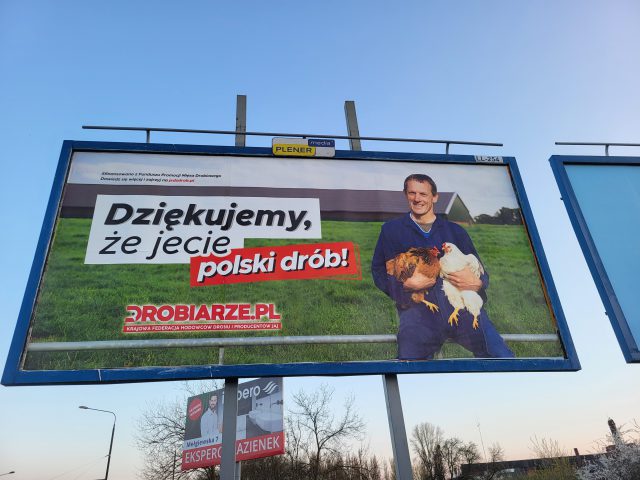 Drobiarze dziękują z bilbordów Polakom. Za to, że jedzą polski drób (zdjęcia)