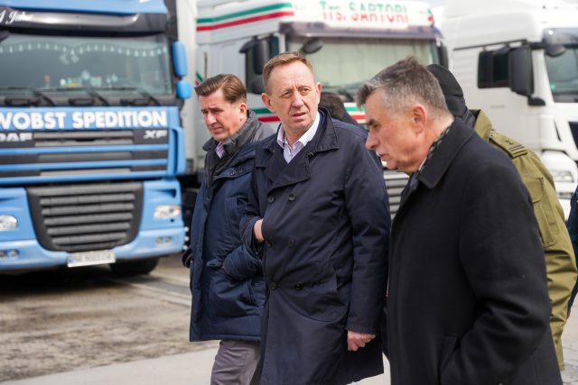 Nowy minister rolnictwa z wizytą w Dorohusku. Chodzi o kontrolę zboża z Ukrainy (zdjęcia)
