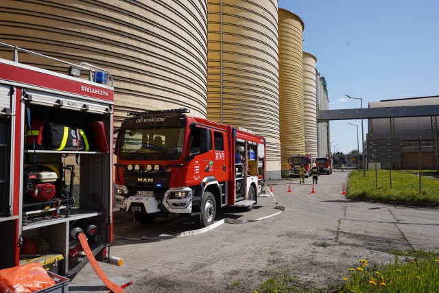 Strażacy ćwiczyli na terenie zakładu w Bodaczowie (zdjęcia)