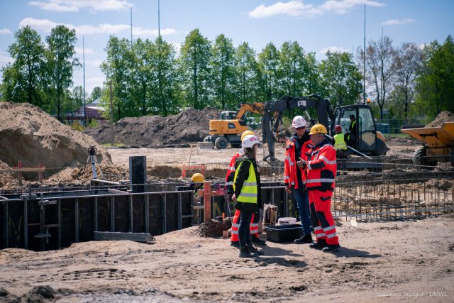 W Lubartowie budują wyjątkowy w skali europejskiej ośrodek badawczy. Będą w nim powstawać światłowody (zdjęcia)