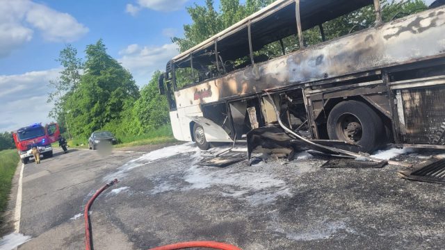 Pechowa wycieczka uczniów z lubelskiej podstawówki. Autokar stanął w płomieniach (zdjęcia)