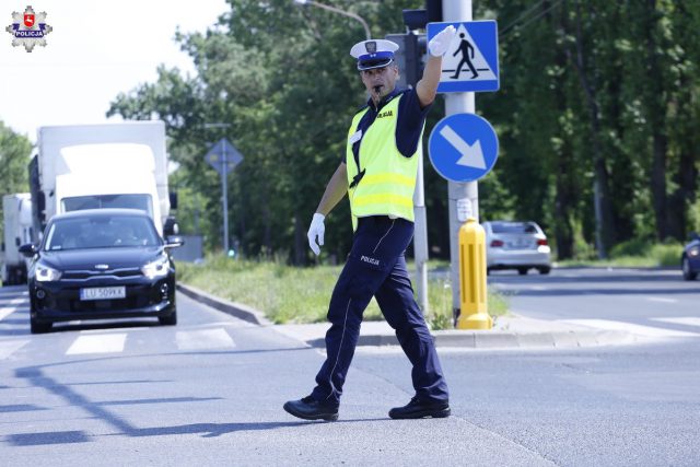 Strzelali oraz kierowali ruchem na skrzyżowaniu. Funkcjonariusze drogówki rywalizują o miano najlepszego (zdjęcia)