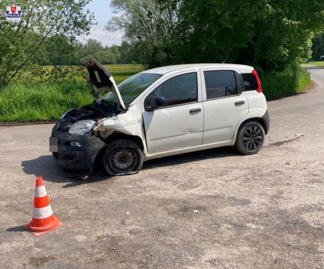 Najpierw dachowanie, potem zderzenie dwóch pojazdów. Dla kierującej mandat, dla kierującego wniosek do sądu  (zdjęcia)