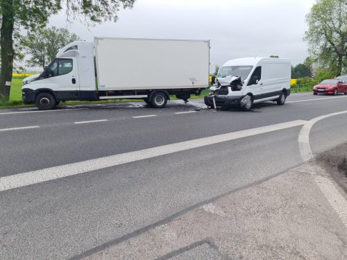 Wypadek z udziałem kilku aut na trasie Lublin – Zamość. Droga jest całkowicie zablokowana (zdjęcia)