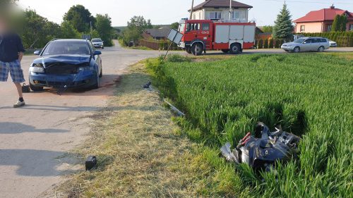 Nie ustąpił pierwszeństwa motocykliście. Kierowca jednośladu został ranny (zdjęcia)