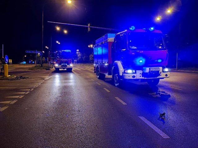 Zderzenie audi z toyotą. Kierowca jednego z aut nie ustąpił pierwszeństwa przejazdu (zdjęcia)