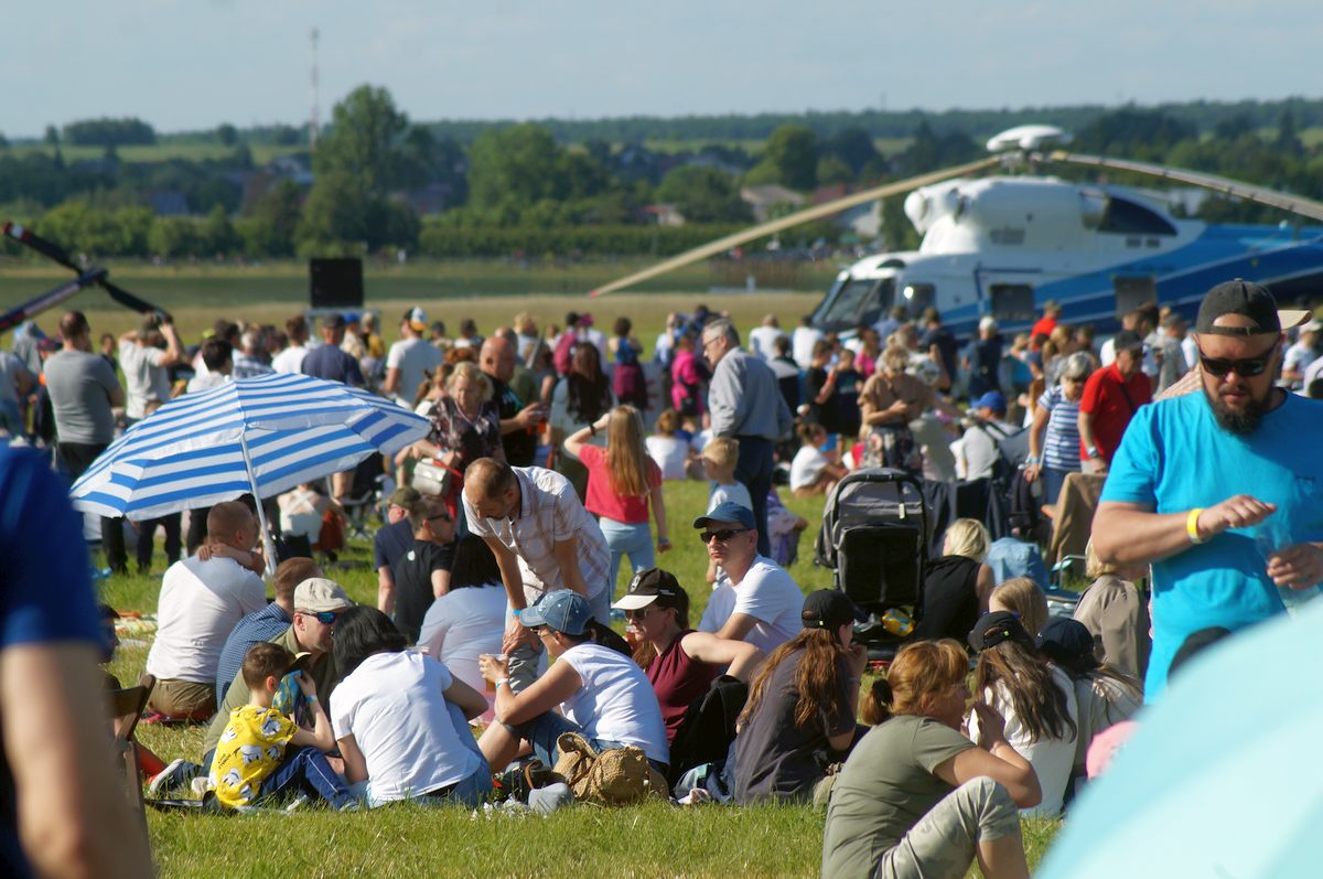 Tłumy na lotnisku, atrakcji nie brakuje. Trwa Świdnik Air Festival
