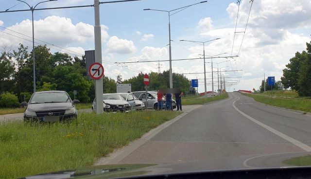 Seria kolizji na ulicach Lublina. Nie ma większych problemów z przejazdem (zdjęcia)