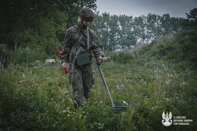 Był rzut granatem i sztafeta z minami. Wyłoniono najlepszych saperów w 2 LBOT (zdjęcia)