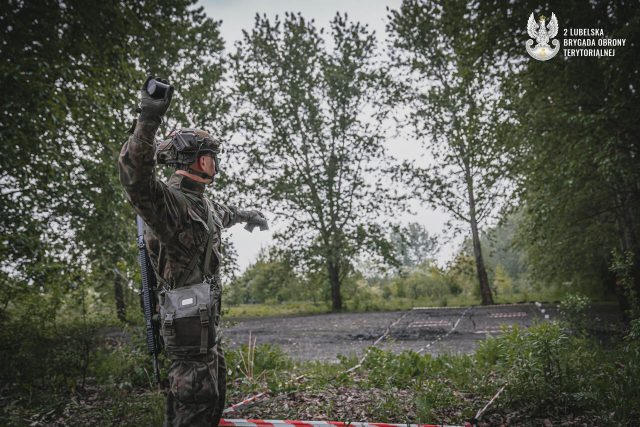 Był rzut granatem i sztafeta z minami. Wyłoniono najlepszych saperów w 2 LBOT (zdjęcia)