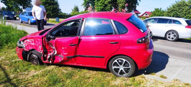 Popołudniowe zderzenie dwóch pojazdów na trasie Lublin – Bychawa (zdjęcia)