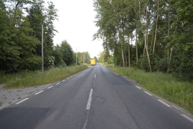 Samochód ciężarowy potrącił 6-latka na rowerze. Interweniował śmigłowiec LPR (zdjęcia)