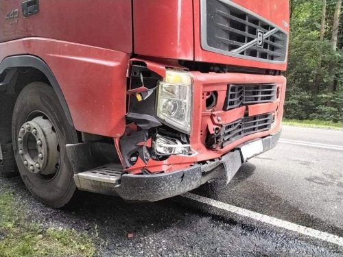 Po wypadku utrudnienia w ruchu na trasie Kock – Radzyń Podlaski. Jeden pas zablokowany (zdjęcia)