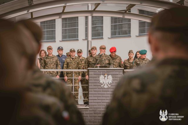 23 bialski batalion lekkiej piechoty w Białej Podlaskiej ma nowego dowódcę (zdjęcia)