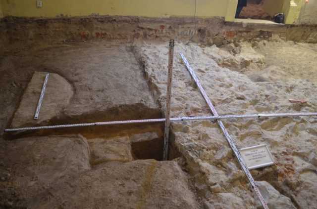 Natrafiono na nieznaną średniowieczną wieżę w Lublinie. To jedno z najważniejszych odkryć archeologicznych na Lubelszczyźnie (zdjęcia)
