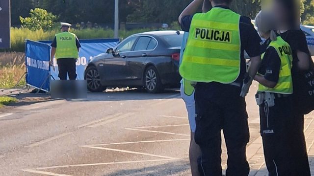 Nie udało się uratować życia kierowcy skutera, który zderzył się z BMW. Na miejscu pracuje prokurator (zdjęcia)