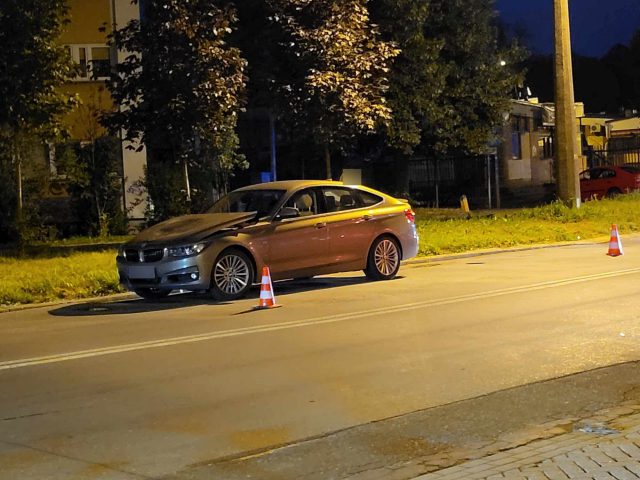 Młody mężczyzna potrącony na przejściu. Wjechał w niego kierowca BMW (zdjęcia)