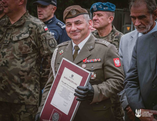 Uroczyste pożegnanie ppłk. Sławomira Miazgi, zastępcy dowódcy 2 Lubelskiej Brygady Obrony Terytorialnej (zdjęcia)