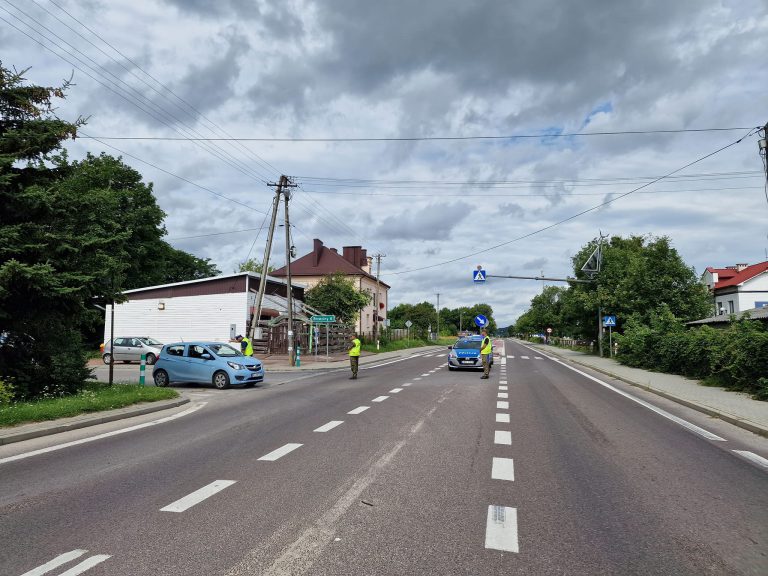 Zamknięta droga krajowa nr 17. Służby neutralizują niewybuch