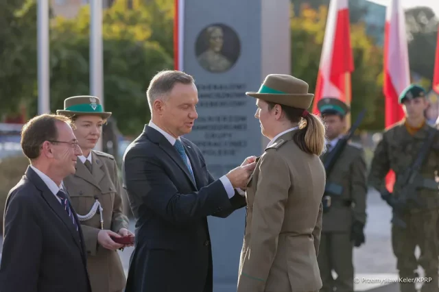 Prezydent Andrzej Duda na granicy i we Włodawie. Mówił o bezpieczeństwie granic i atakowaniu funkcjonariuszy (zdjęcia)