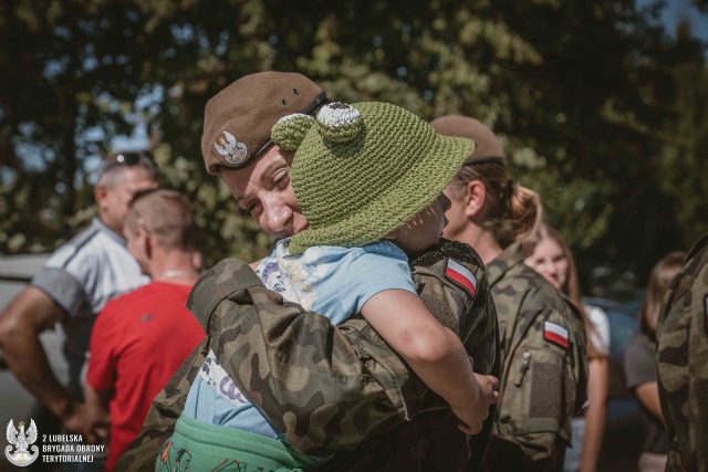 W Łęcznej zorganizowano przysięgę wojskową. Kolejni ochotnicy wstąpili w szeregi terytorialsów (zdjęcia)