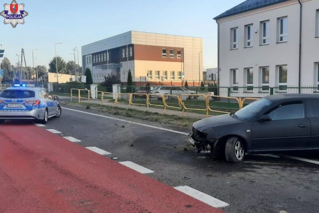 Straciła panowanie nad audi, uderzyła w bariery. „Była pod wyraźnym działaniem alkoholu” (zdjęcia)