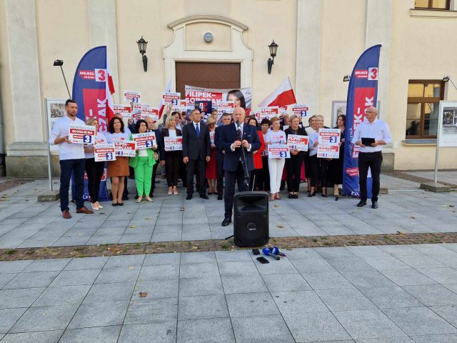 Wiec poparcia dla radnej województwa. Tłumaczyli, dlaczego warto na nią głosować (zdjęcia)