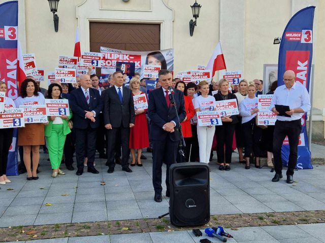 Wiec poparcia dla radnej województwa. Tłumaczyli, dlaczego warto na nią głosować (zdjęcia)