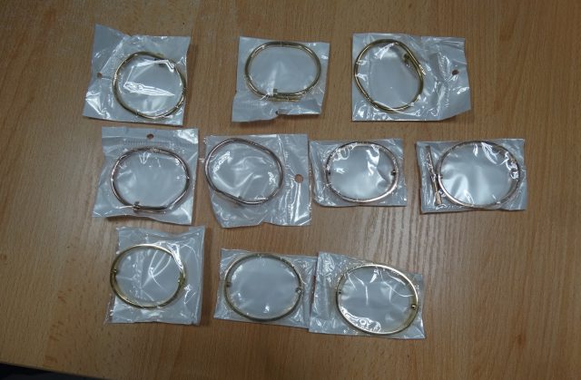 Anaboliki, papierosy, nielegalny hazard, czyli ciekawostki przemytnicze z granicy (zdjęcia)