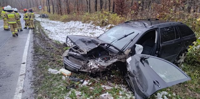 Prawo jazdy miał od miesiąca, 18-latek spowodował groźny wypadek (zdjęcia)