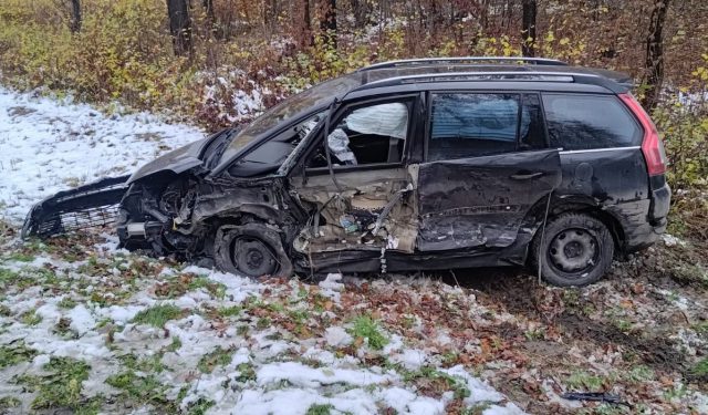 Prawo jazdy miał od miesiąca, 18-latek spowodował groźny wypadek (zdjęcia)