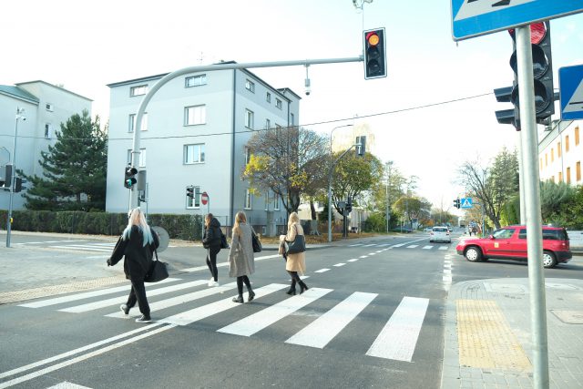 Ulica Popiełuszki otwarta już dla ruchu, komunikacja miejska wraca na podstawowe trasy (zdjęcia)