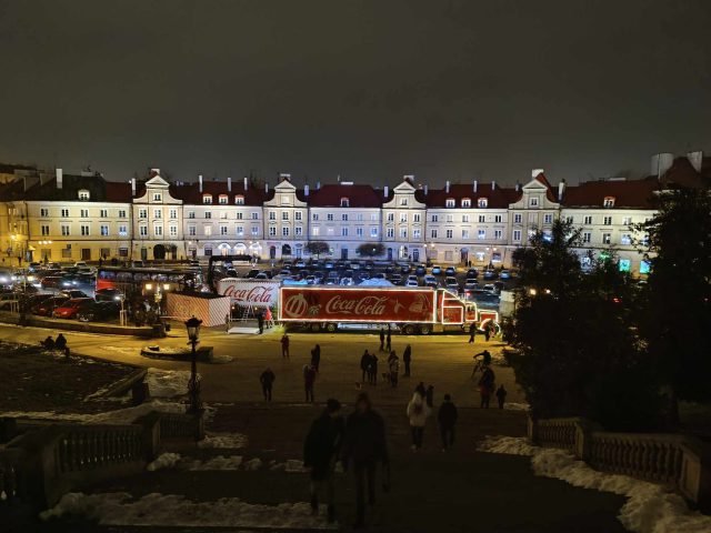Ciężarówka Coca-Coli przyjechała do Lublina. Na mieszkańców czekać będą atrakcje (zdjęcia, wideo)