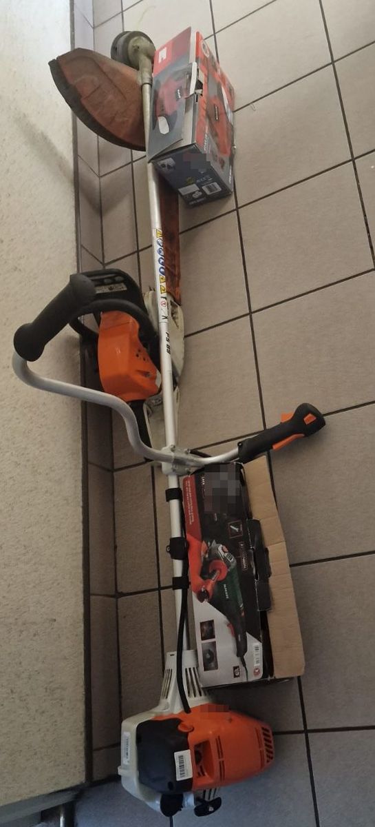 Włamywacza nagrała kamera. Mężczyzna odpowie za kradzieże z włamaniem do domków letniskowych (zdjęcia)