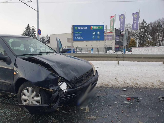 Zderzenie dwóch pojazdów na al. Kraśnickiej. Są utrudnienia w ruchu (wideo, zdjęcia)