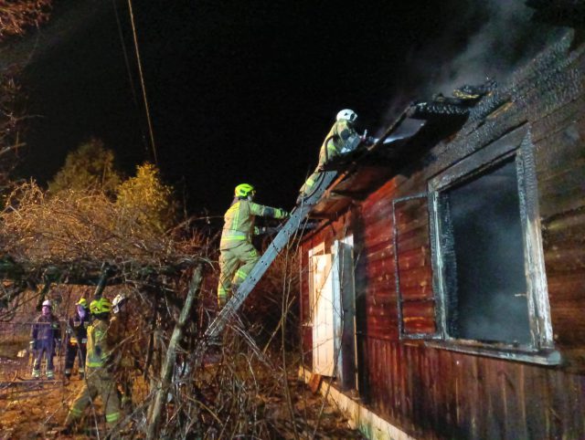 Tragiczny pożar domu. Nie żyje mężczyzna (zdjęcia)