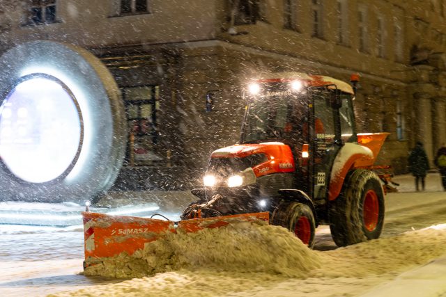 Silna śnieżyca zmierza do woj. lubelskiego, spadnie nawet 20-30 cm śniegu. Możliwy paraliż na drogach i przerwy w dostawach prądu