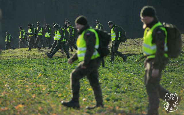 Szukali, ale nic nie znaleźli. Zakończyła się akcja poszukiwawcza wojska w woj. lubelskim (zdjęcia)