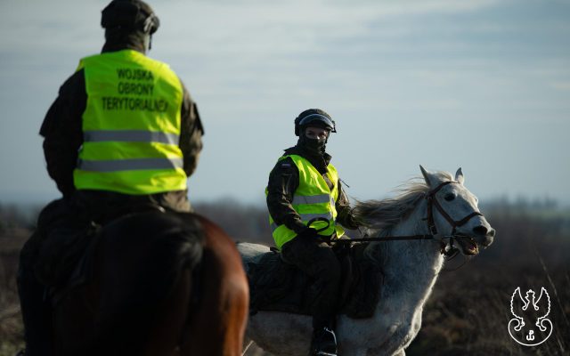 Szukali, ale nic nie znaleźli. Zakończyła się akcja poszukiwawcza wojska w woj. lubelskim (zdjęcia)