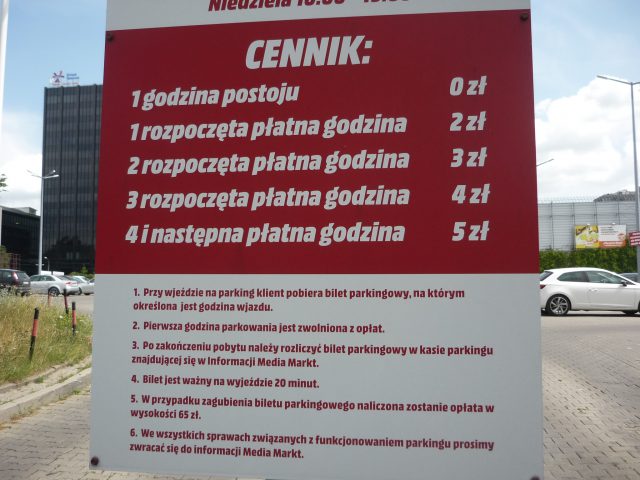 Dezinformacja przed parkingiem przy Media Markt zlikwidowana. Nareszcie!