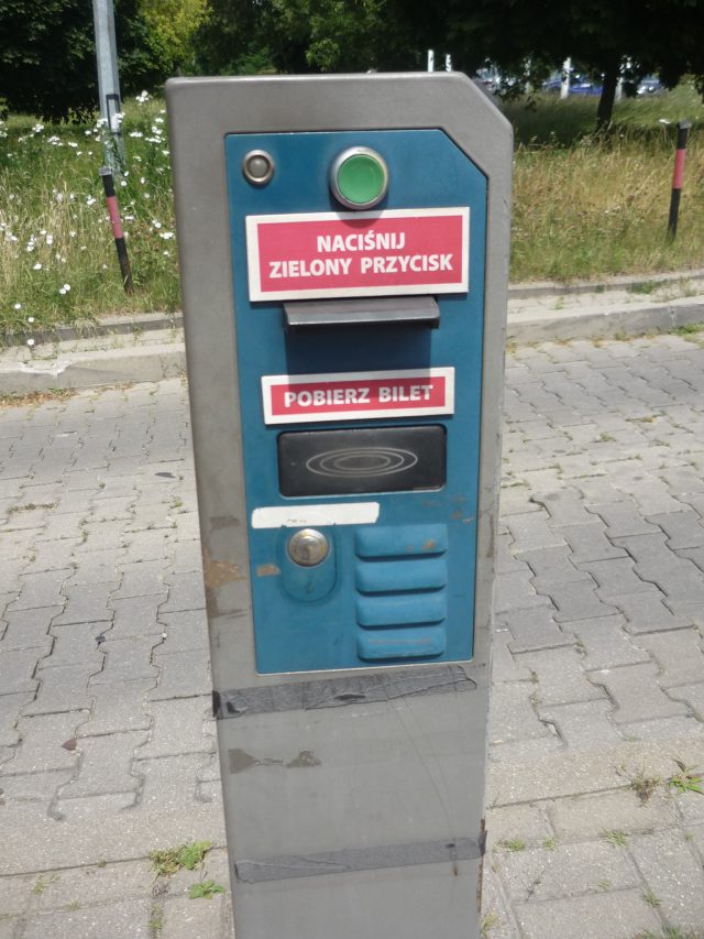 Dezinformacja przed parkingiem przy Media Markt zlikwidowana. Nareszcie!