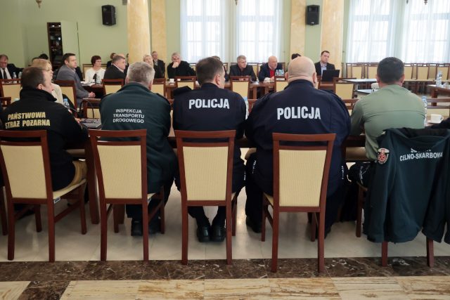 Posiedzenie Wojewódzkiego Zespołu Zarządzania Kryzysowego w związku z sytuacją na granicy
