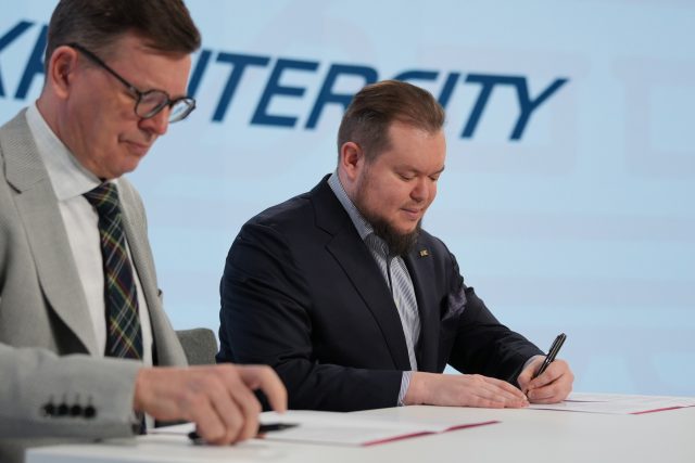PKP Intercity i Politechnika Lubelska podpisały porozumienie o wzajemnej współpracy (zdjęcia)
