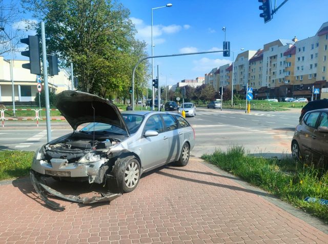 Nie ustąpiła pierwszeństwa, doszło do zderzenia (zdjęcia)