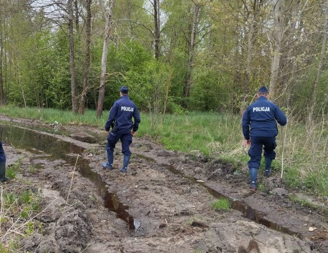 Zaginęła w lutym, nadal jej poszukują. Trwają działania z udziałem policjantów i strażaków (zdjęcia)