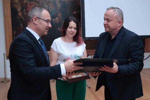 Tegoroczne Laury Konserwatorskie rozdane. Nagrody trafiły do dwóch miast i dwóch parafii (zdjęcia)