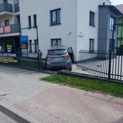 Zderzenie dwóch pojazdów w Kraśniku. Trzy osoby poszkodowane, w tym dziecko (zdjęcia)