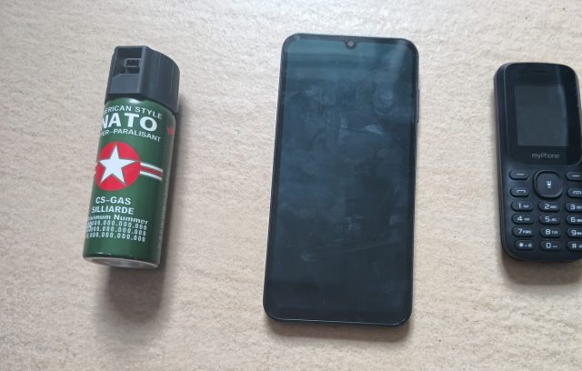 16-latek odpowie za oszustwa metodą „na policjanta”. Emeryci oddali mu łącznie 400 000 złotych (zdjęcia)