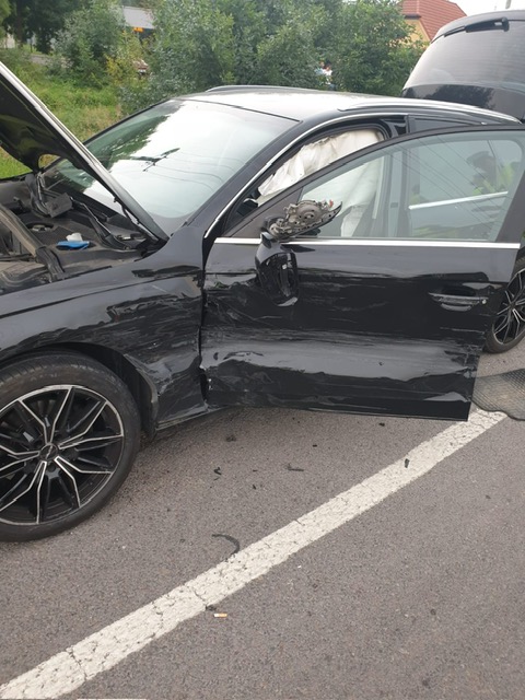 Nie ustąpił pierwszeństwa przejazdu, doszło do wypadku. Jedna osoba w szpitalu (zdjęcia)